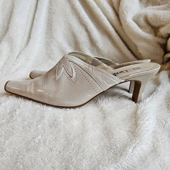 Vintage Caprice Women Square Toe Leather Slip On Mule Heels Office Size 8 Cream - Picture 2 of 9